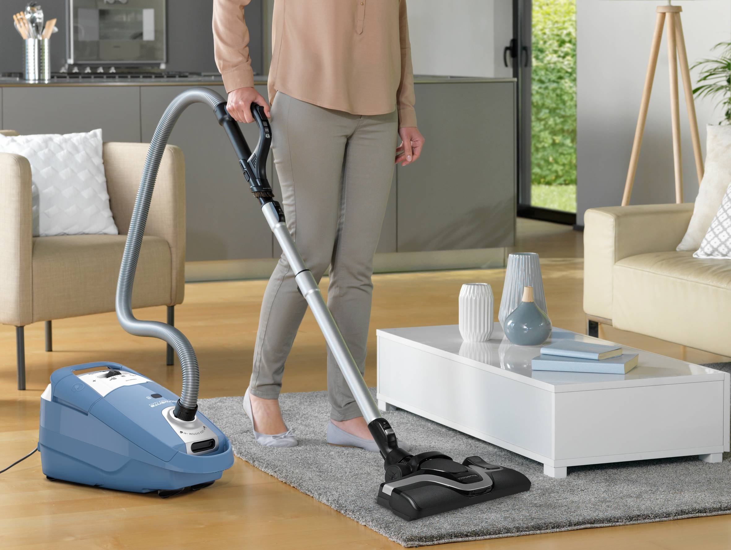 Silence Force™ Compact RO7321 Stofzuiger met zak